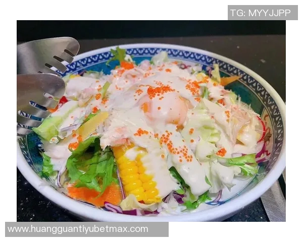 哈兰德饮食揭秘：每天六顿美食每周末尽情享受肉类盛宴