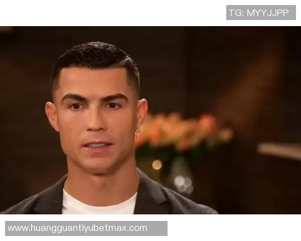 C罗与摩根幽默互动分享私密采访瞬间引发热议 C罗与摩根幽默互动分享私密采访瞬间引发热议