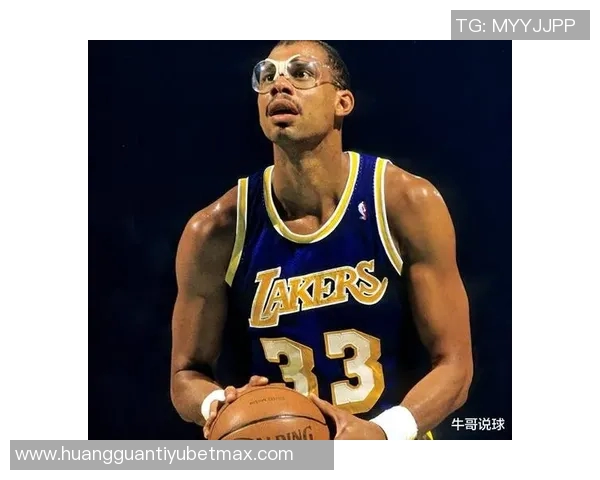 塔图姆心目中的历史最佳五人组解析乔丹詹姆斯科比贾巴尔魔术师的传奇魅力 塔图姆心目中的历史最佳五人组解析乔丹詹姆斯科比贾巴尔魔术师的传奇魅力