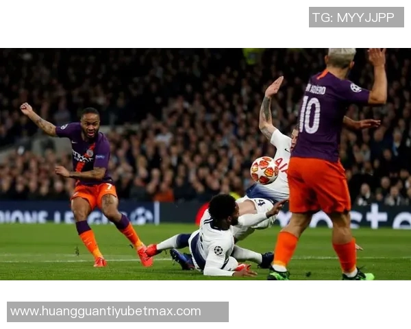 泽卡投诉手球遭裁判驳回VAR回放确认浙江未犯规引争议 泽卡投诉手球遭裁判驳回VAR回放确认浙江未犯规引争议